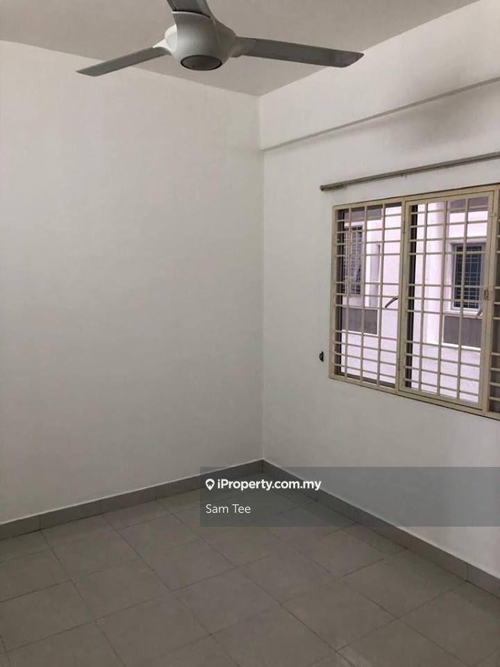Kemuning Aman apartment for rent