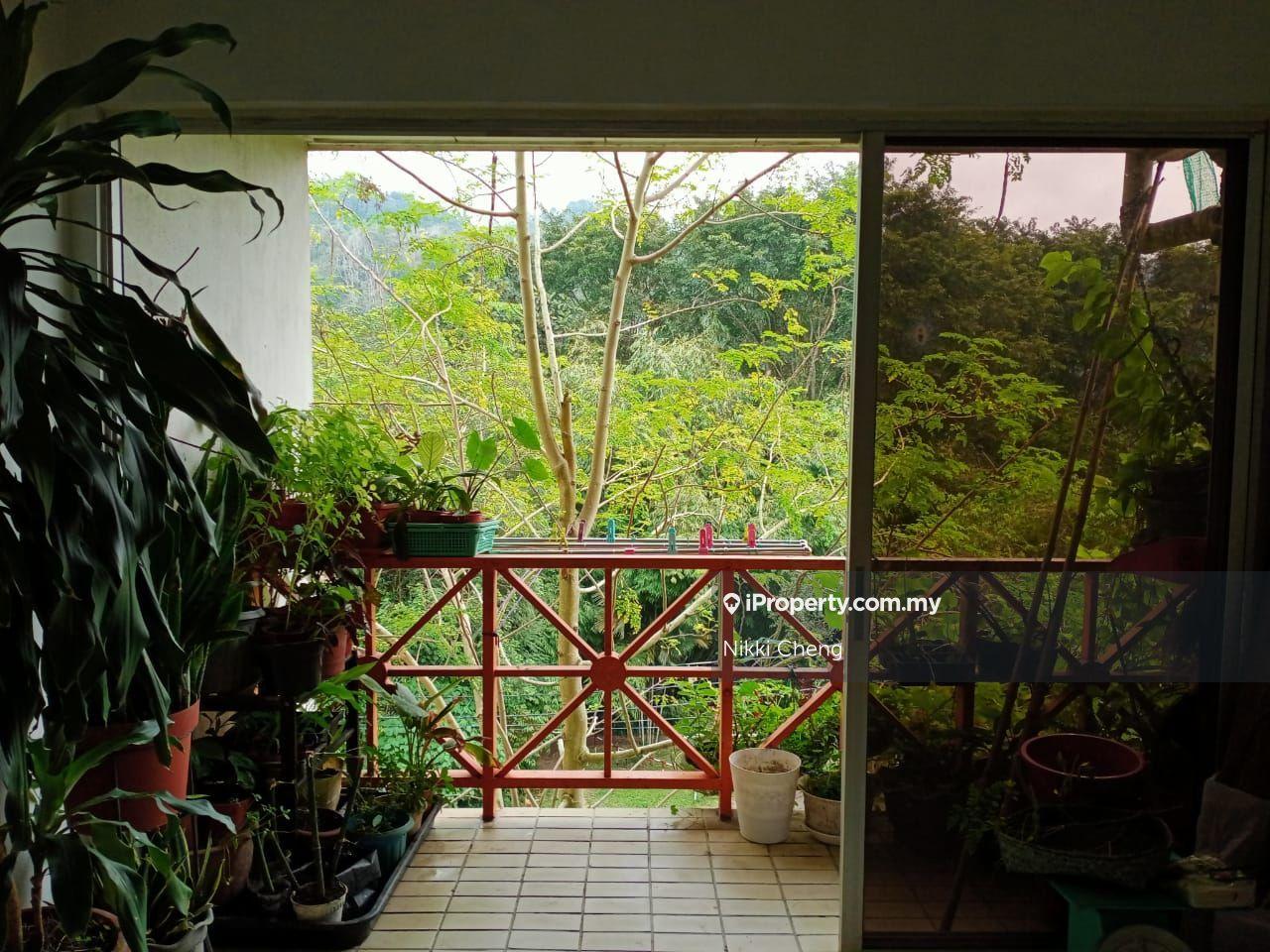 Selesa Hillhomes Resort Apartment, Bukit Tinggi, Bentong for Sale.