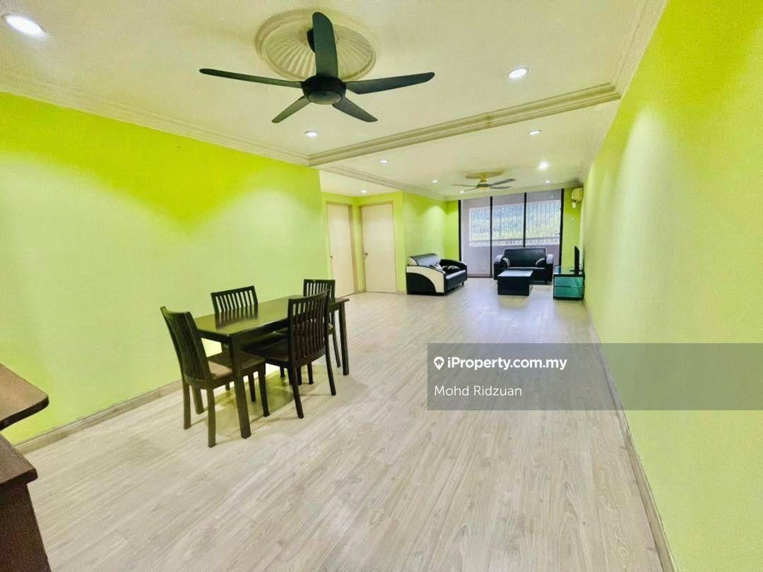 Near LRT Fully Furnished Putra Villa Condo Tmn Melati Setapak For Sale