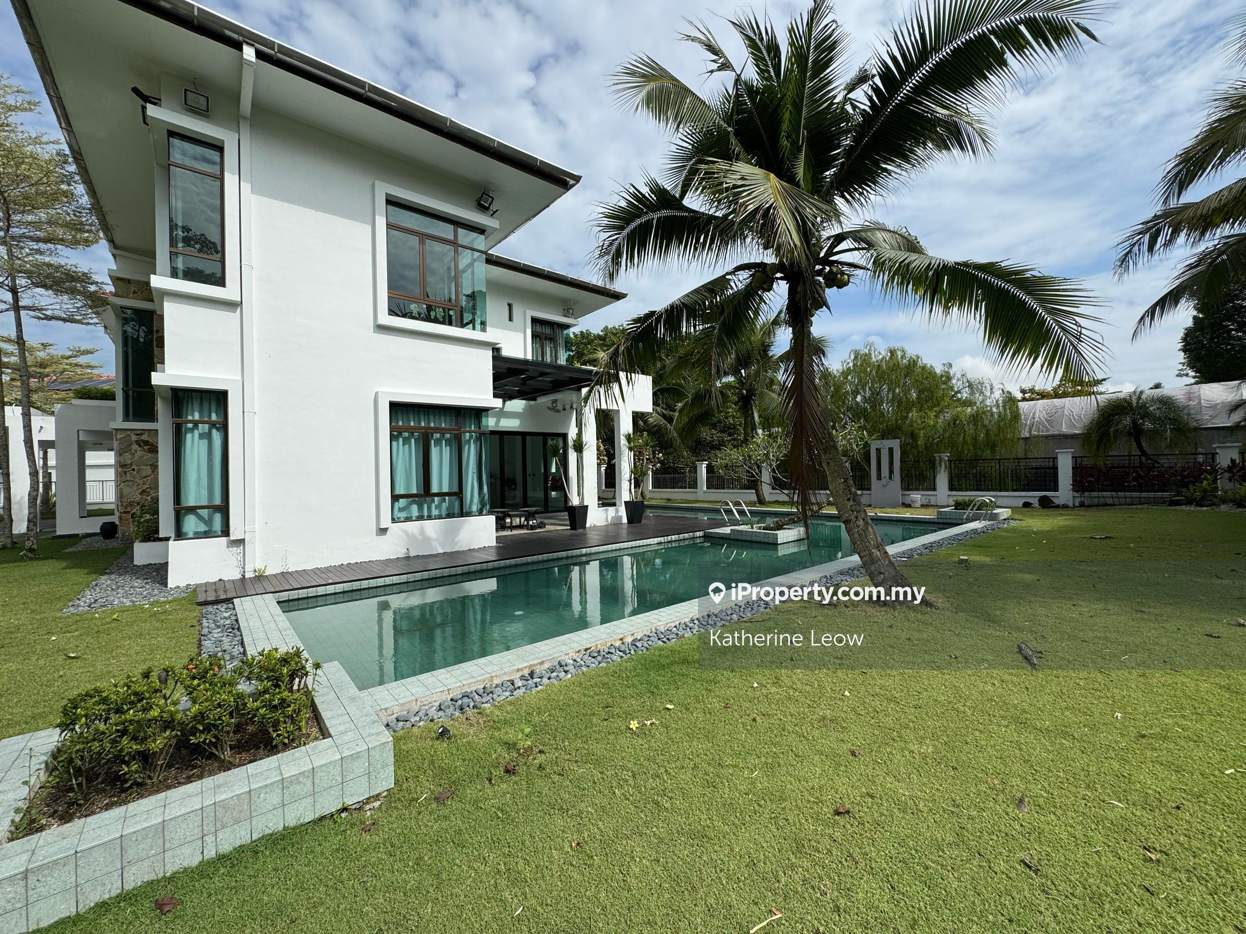 For Rent 2 Storey Bungalow House with swimming pool Horizon Hills