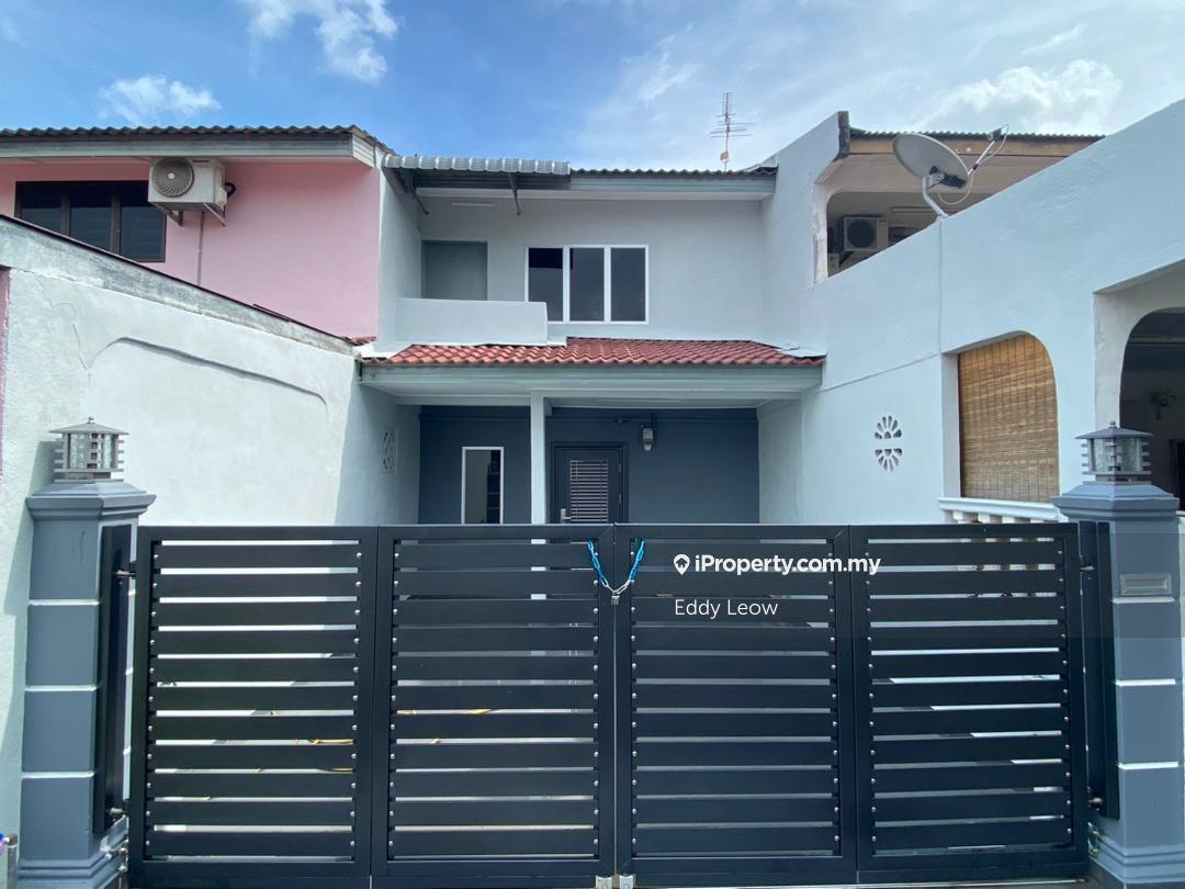 2 Storey House @ Taman Melaka Baru For Sale