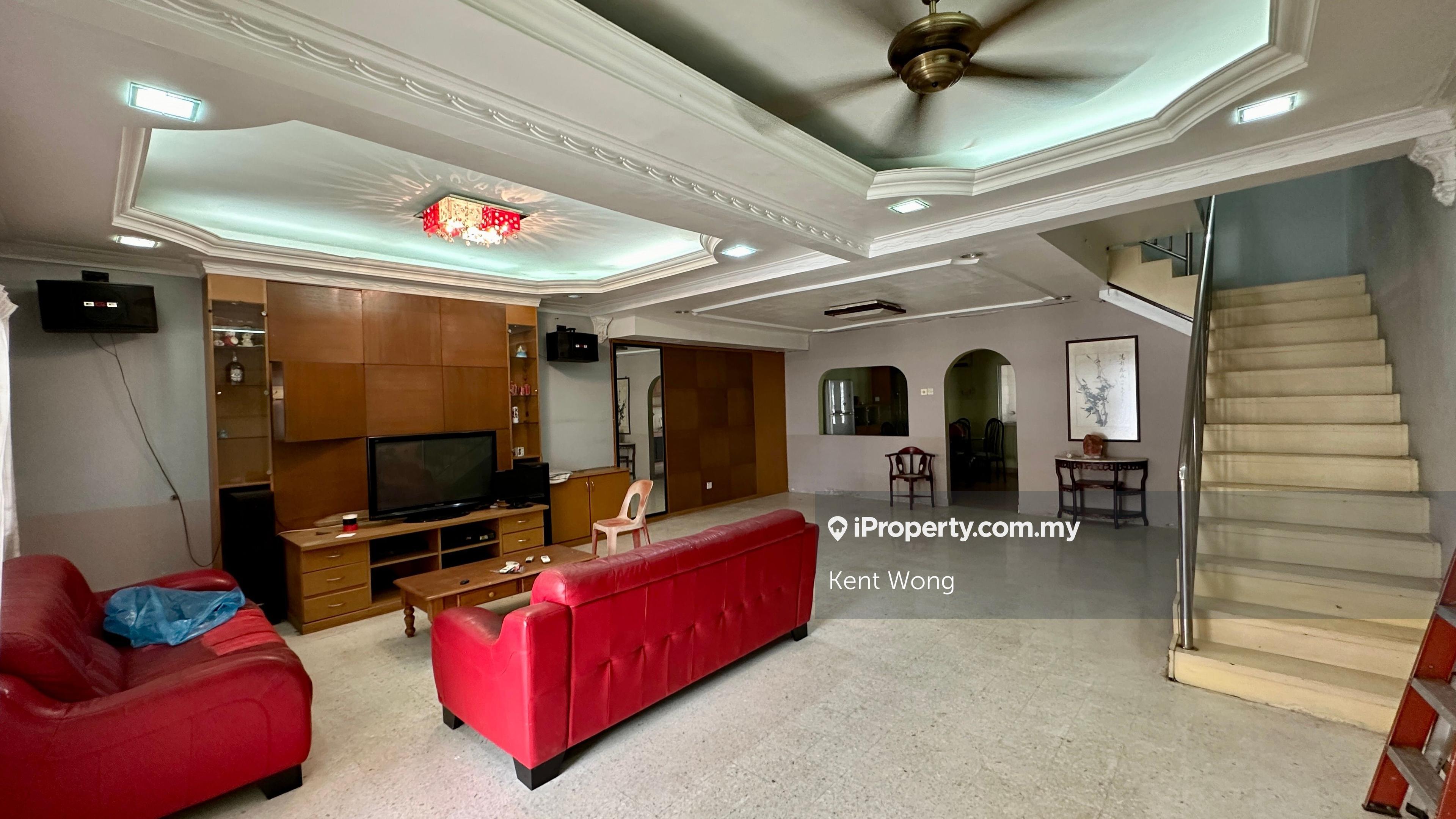 Taman Rakyat, 2.5 Storey Terrace House For Sale