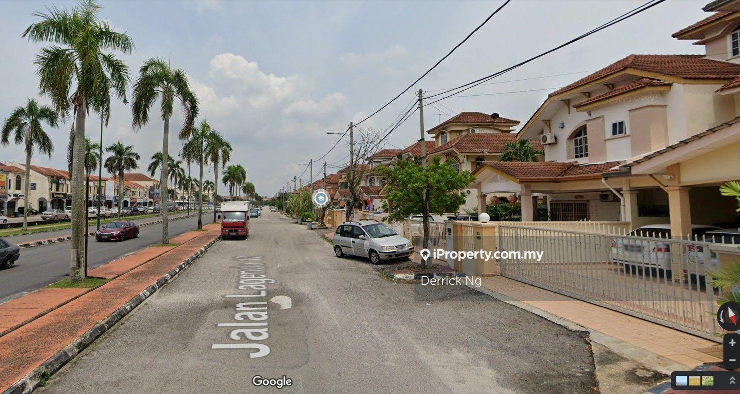 Legenda Heights 2 1/2 Storey Semi-D Facing Shoplot For Sale