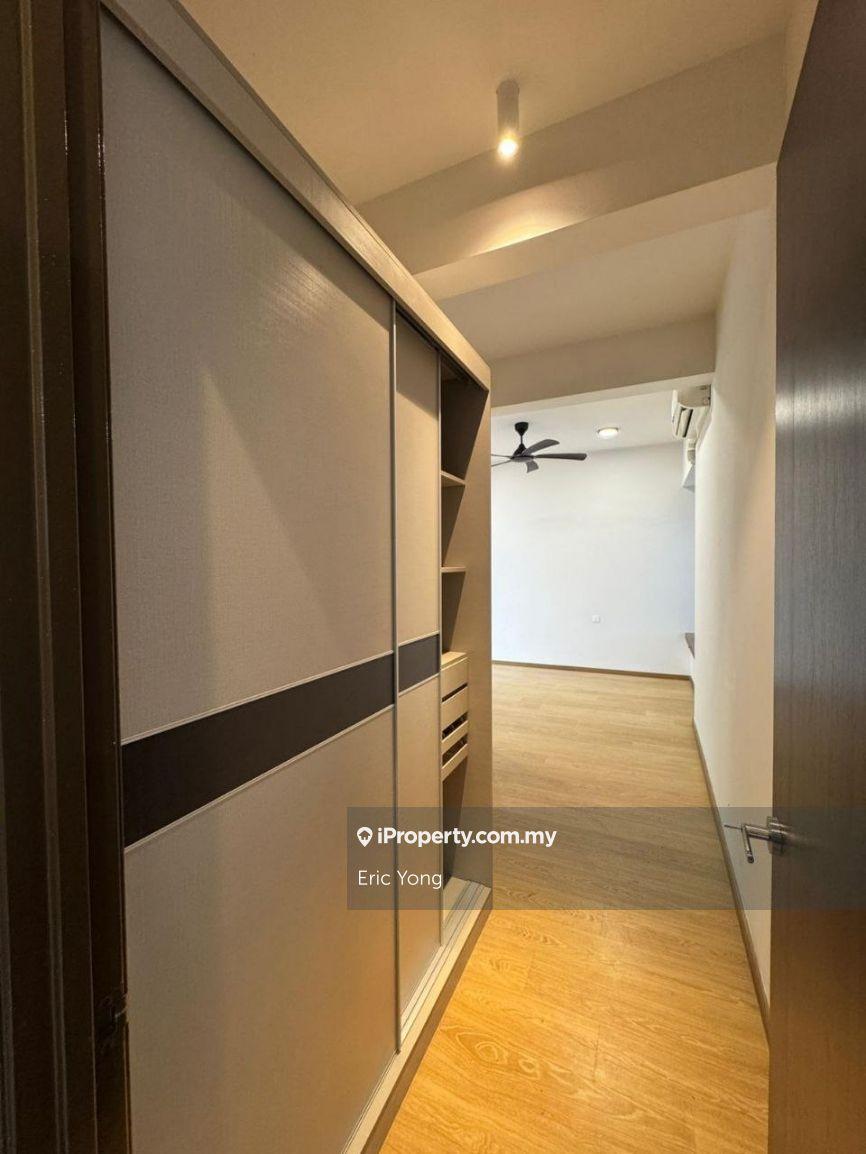 Kings Bay, Brand New Unit