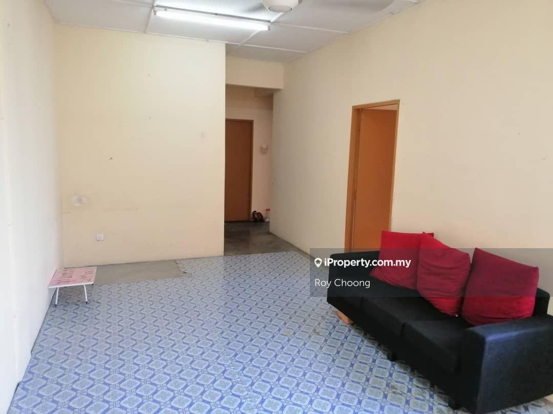 Ground Floor, Full Loan Available