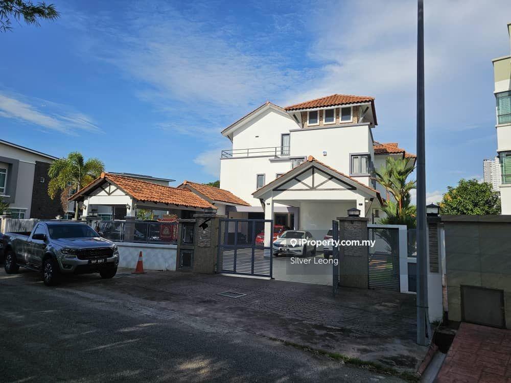 Bungalow by the Lake @ Taman Tasik Prima Puchong