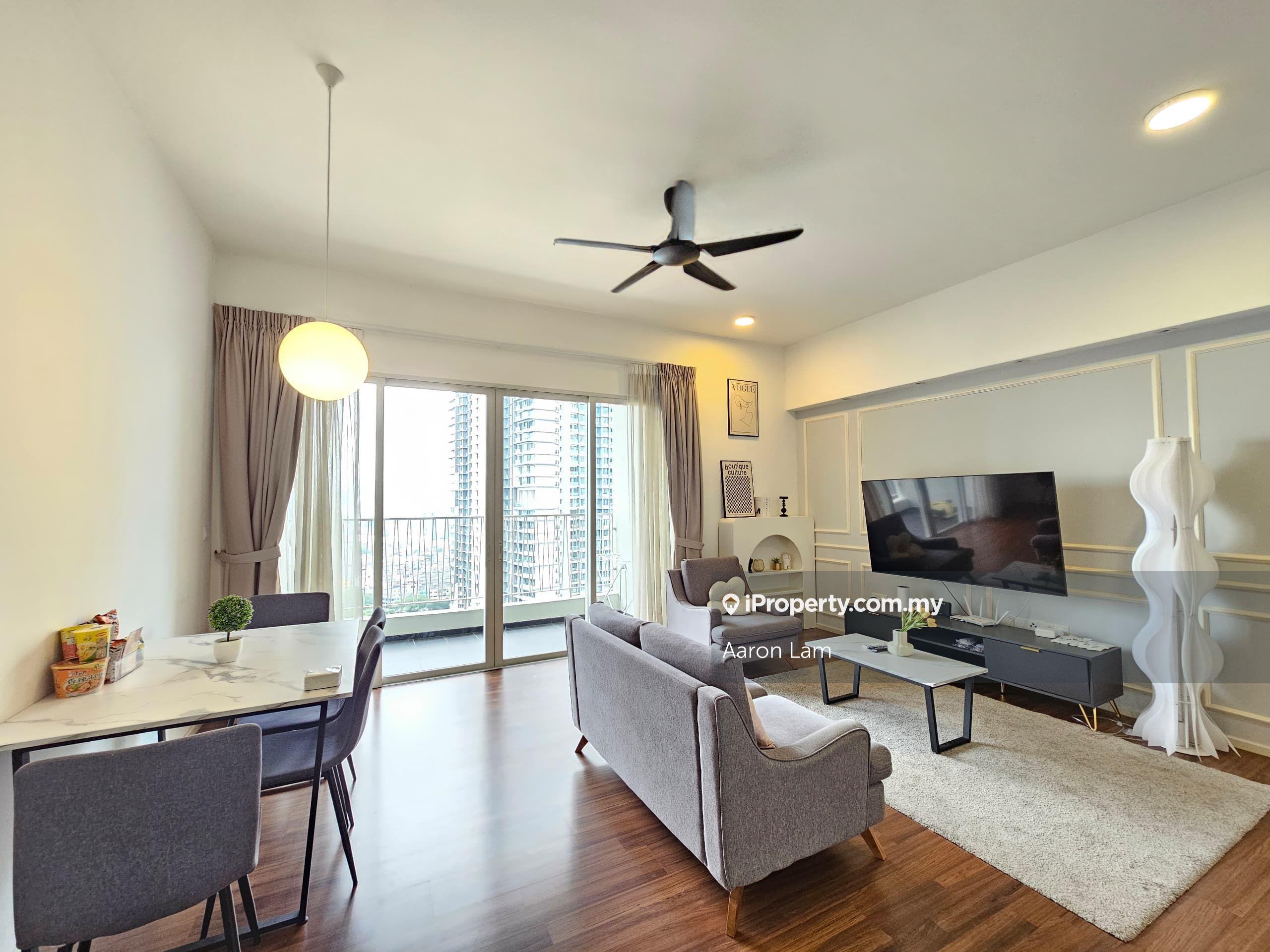 Spacious Unit 