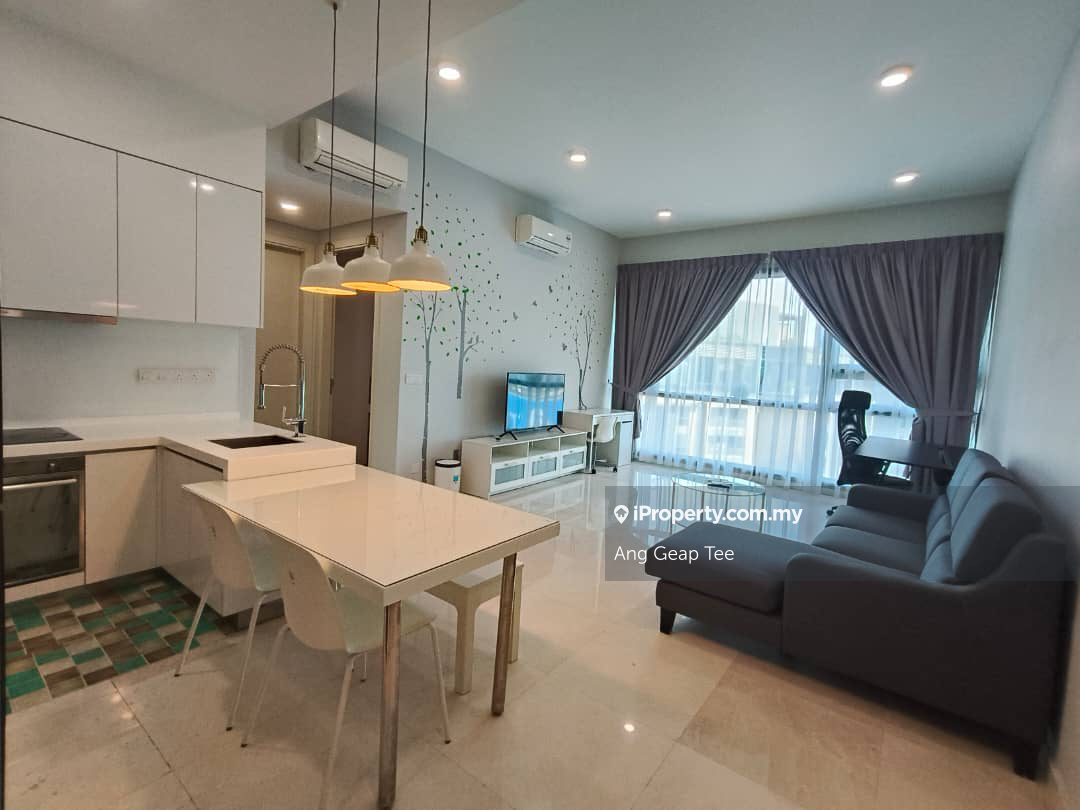 Walking distance to Mid Valley, nice view