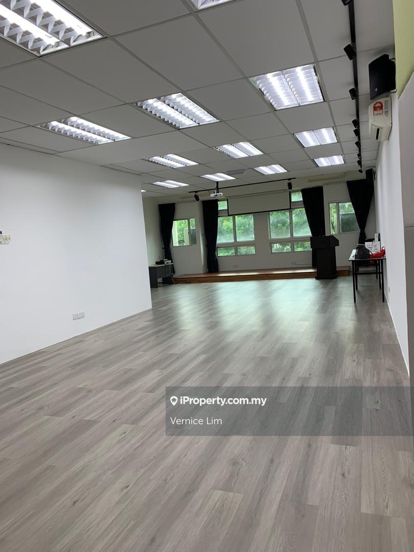 Petaling Jaya 3 Storey Shop For Sale