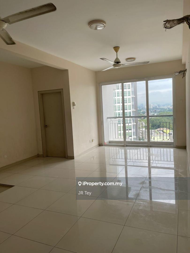 Pool view 660sf Strategic Location Ttdi Adina Seksyen 13 Shah Alam