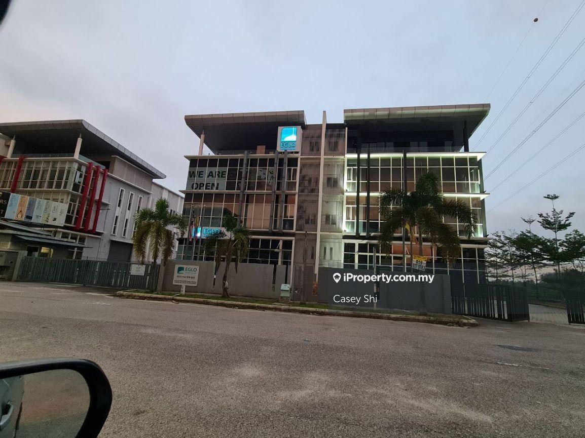 3 Story Semi-D For Rent in Temasya 18, Temasya Glenmarie
