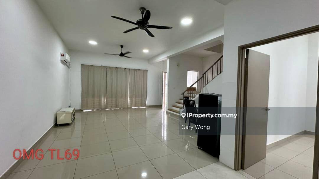 Kota Bayuemas Klang 2 storey 24x85 4r3b Partial Furnished Gated Guard