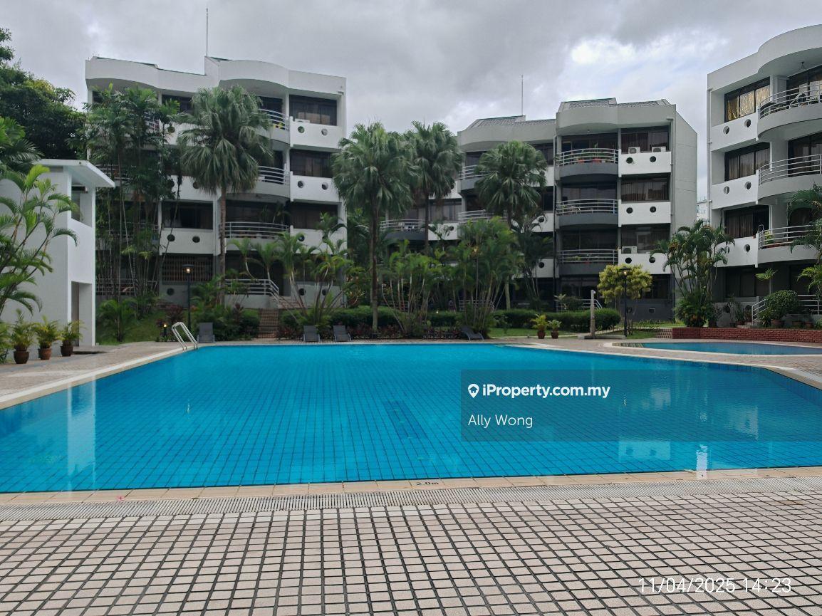 Fully Furnished unit near MRT