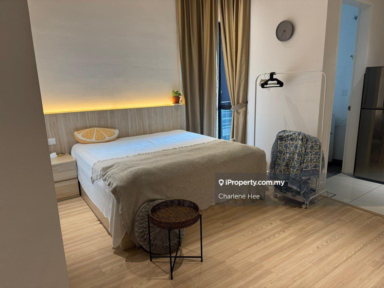 Studio Fully furnished for rent.