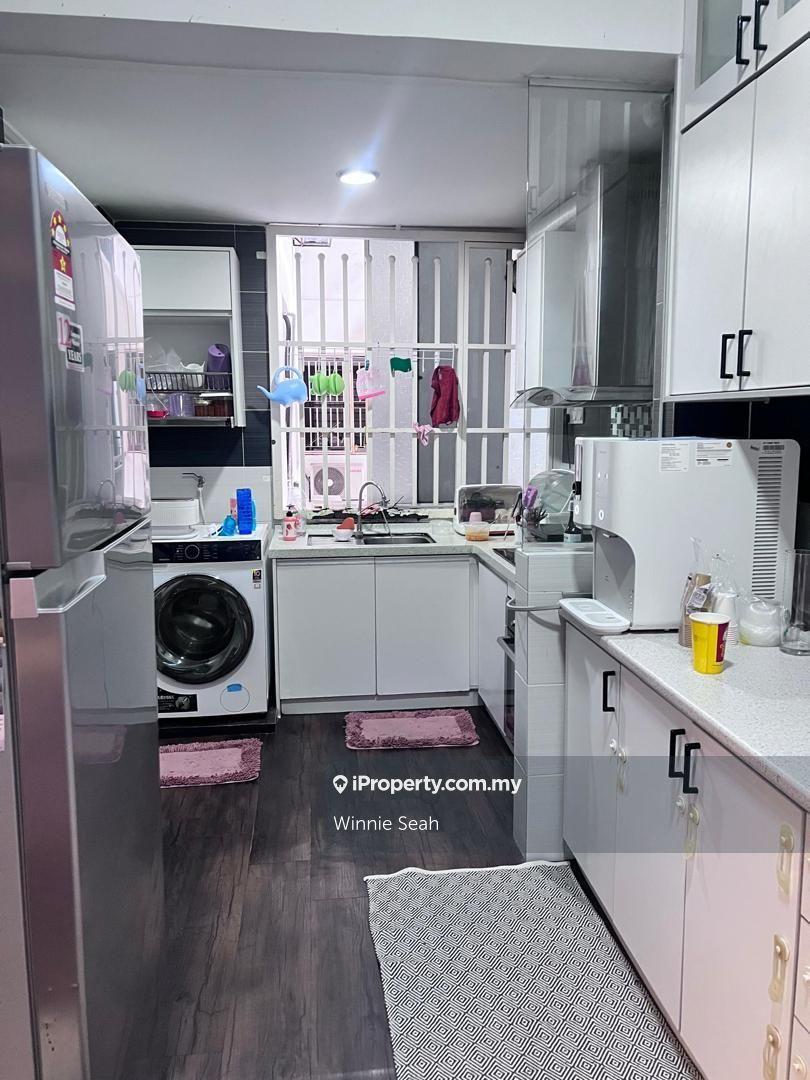 Big unit @ Sri Lojing, Wangsa Maju for Sale
