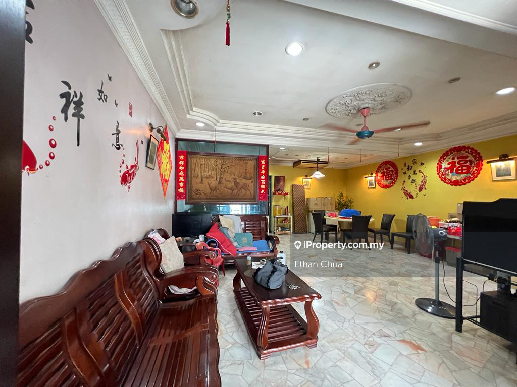 Below Market Taman Gembira Klang 20x75 Renovated Extended Freehold