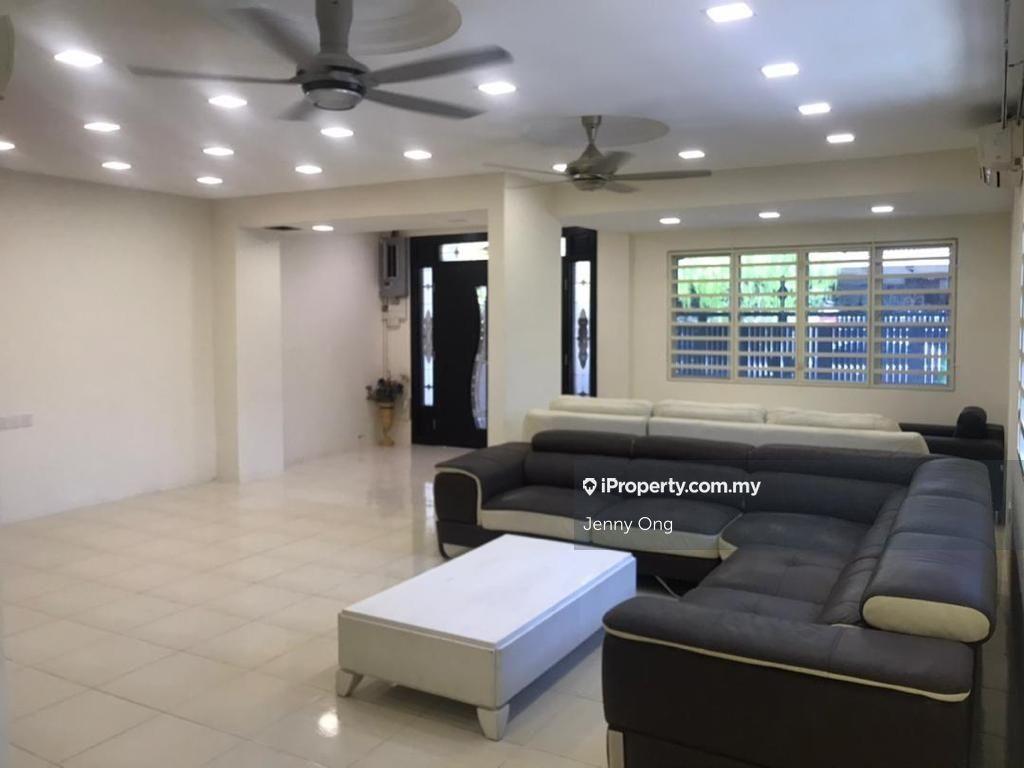 Semi-D house for Sale