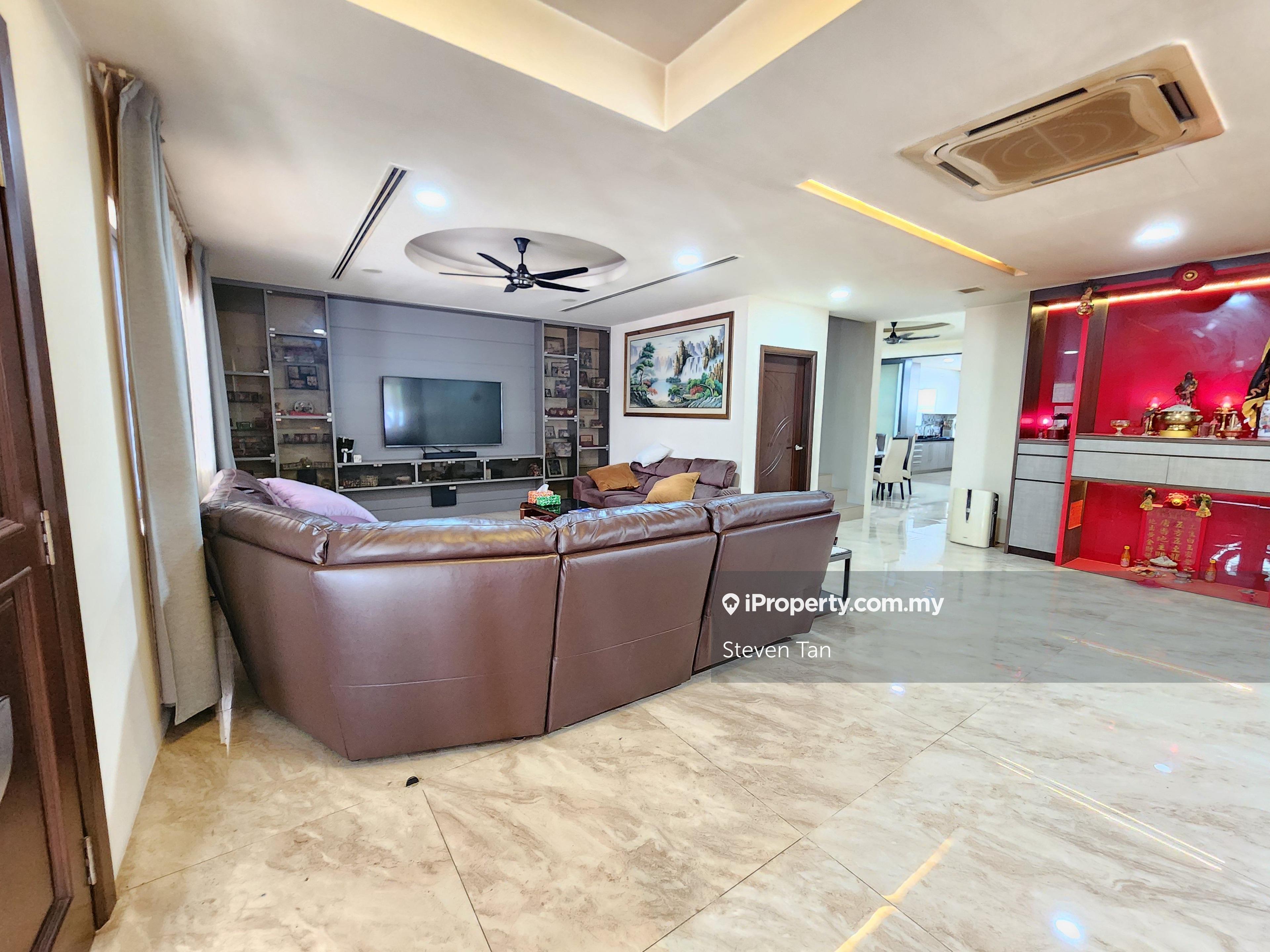 Fully Reno 2 Storey Corner 50x90 Facing open area Bandar Kinrara
