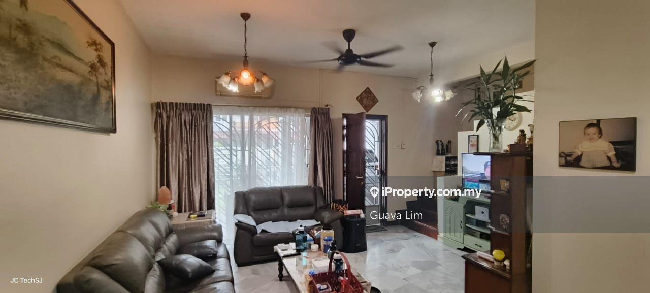 USJ 6 2storey move in ready kitchen extended house for sale!