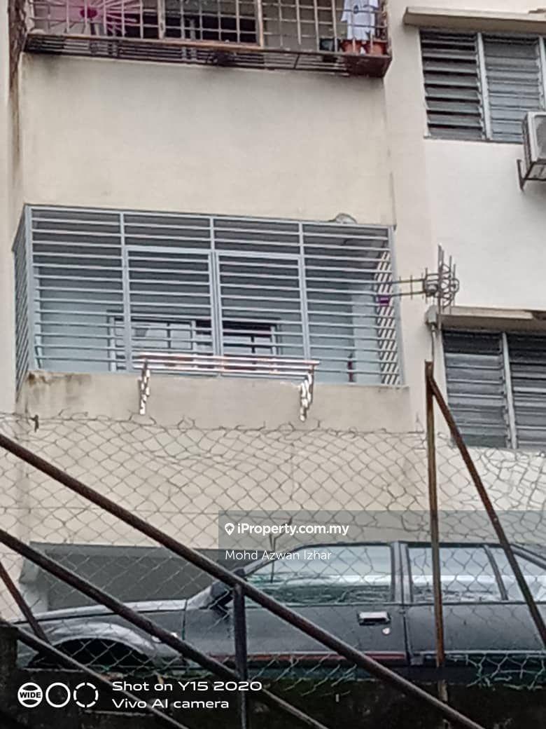 Flat Bukit Kenangan, Jalan Bukit Kenangan Kajang