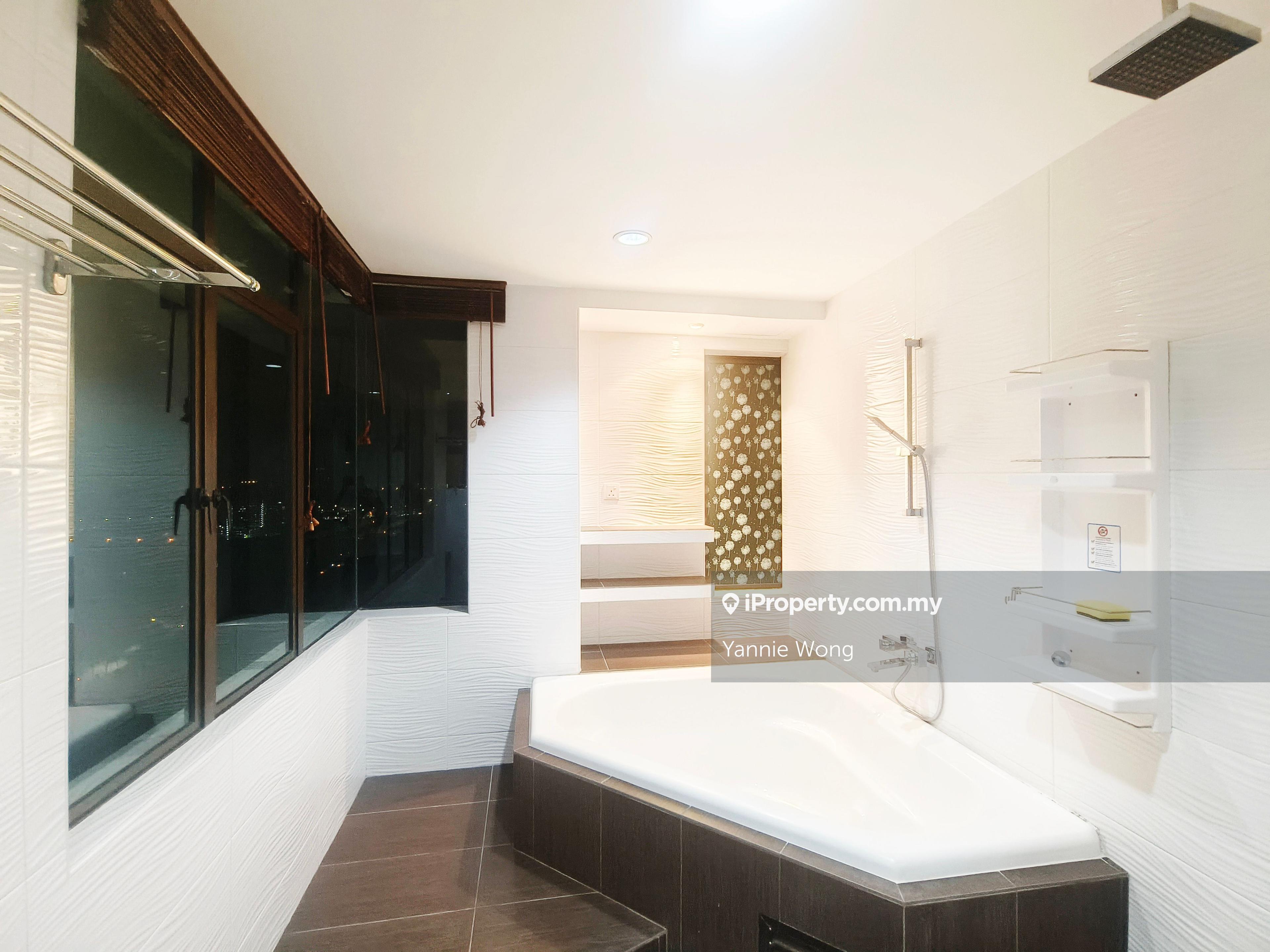 Nice bathroom