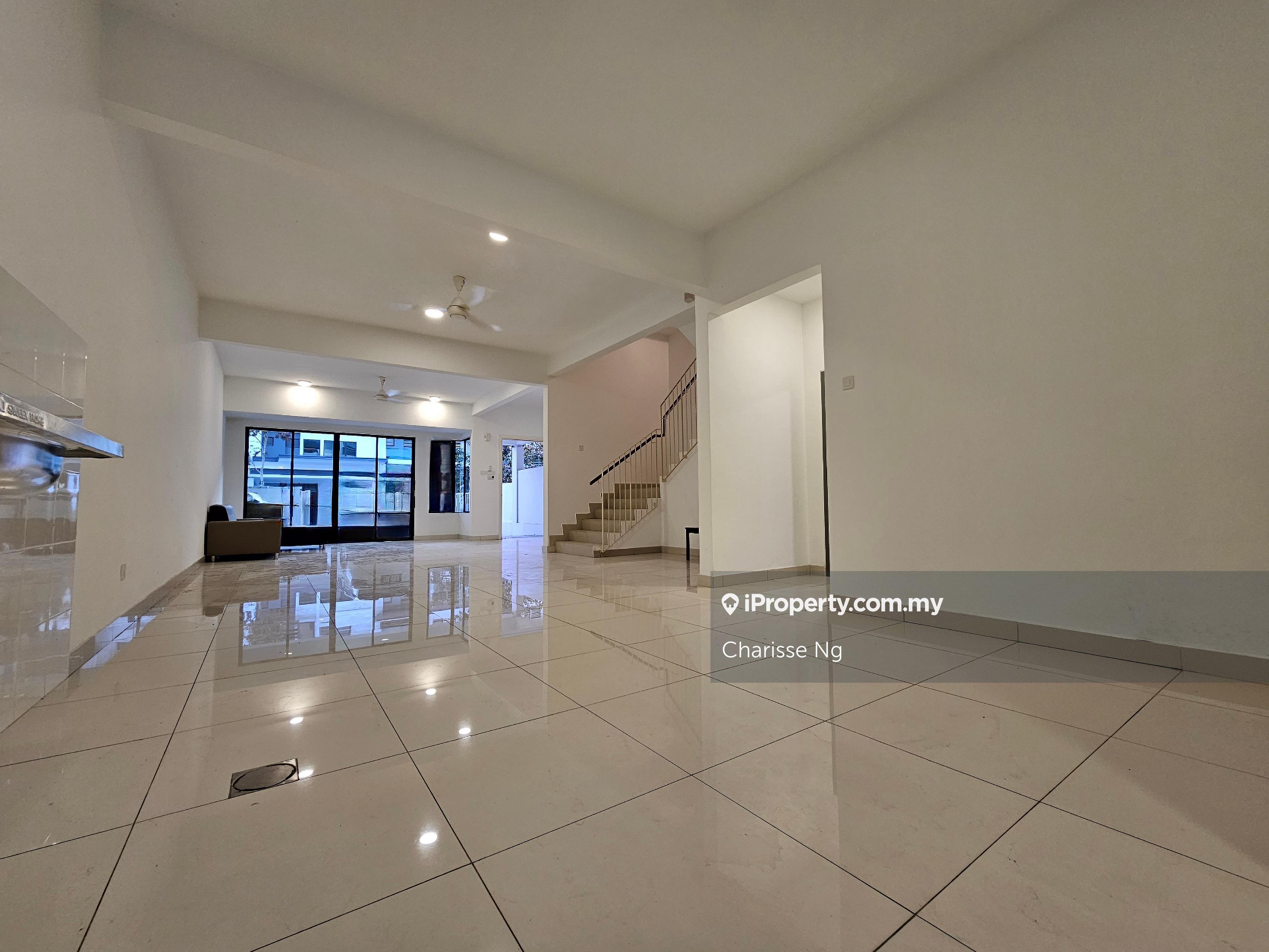 Brand New 3 Storey Superlink House