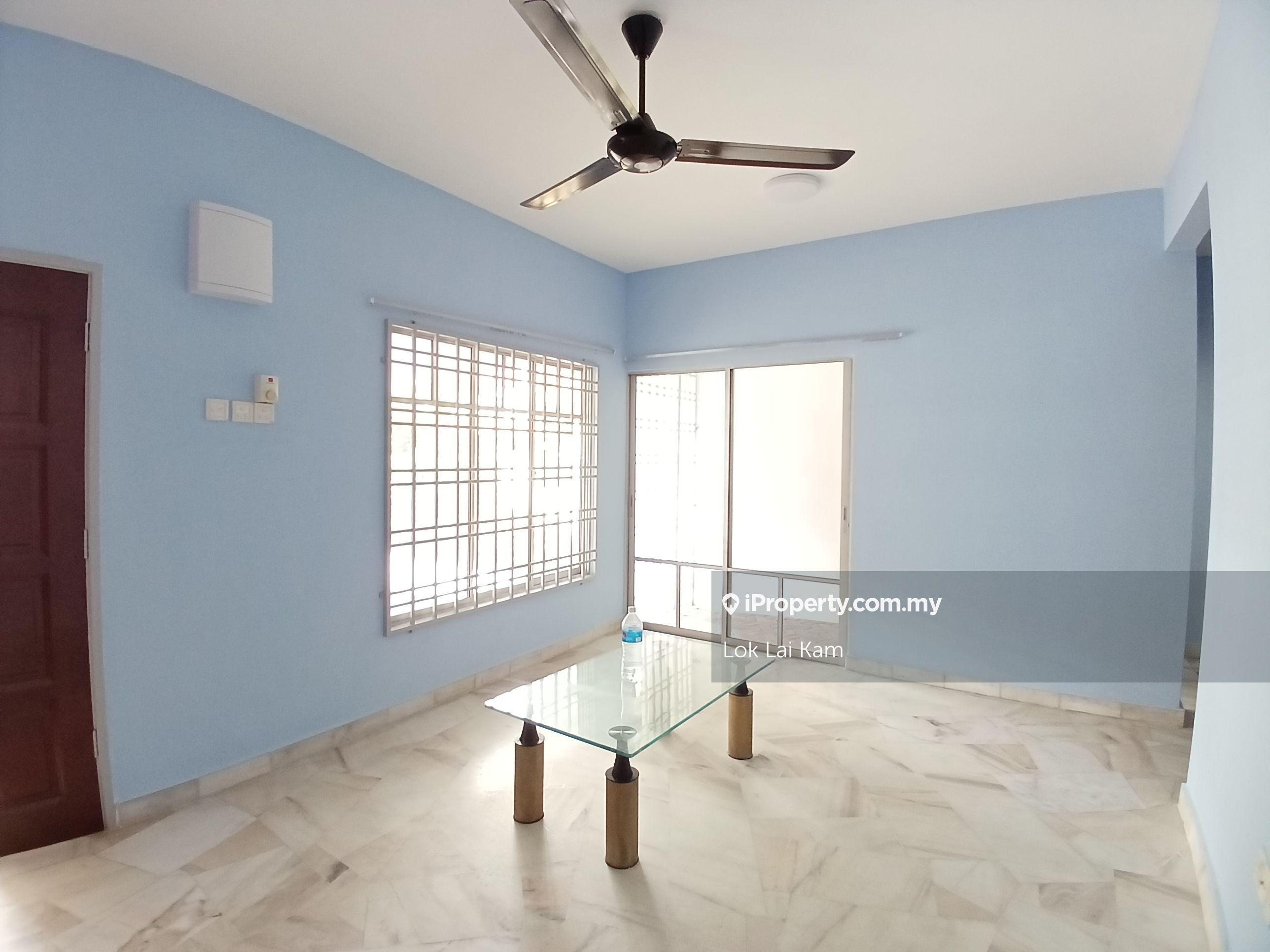 Double Storey House at Putra Permai, Putra Heights for rent