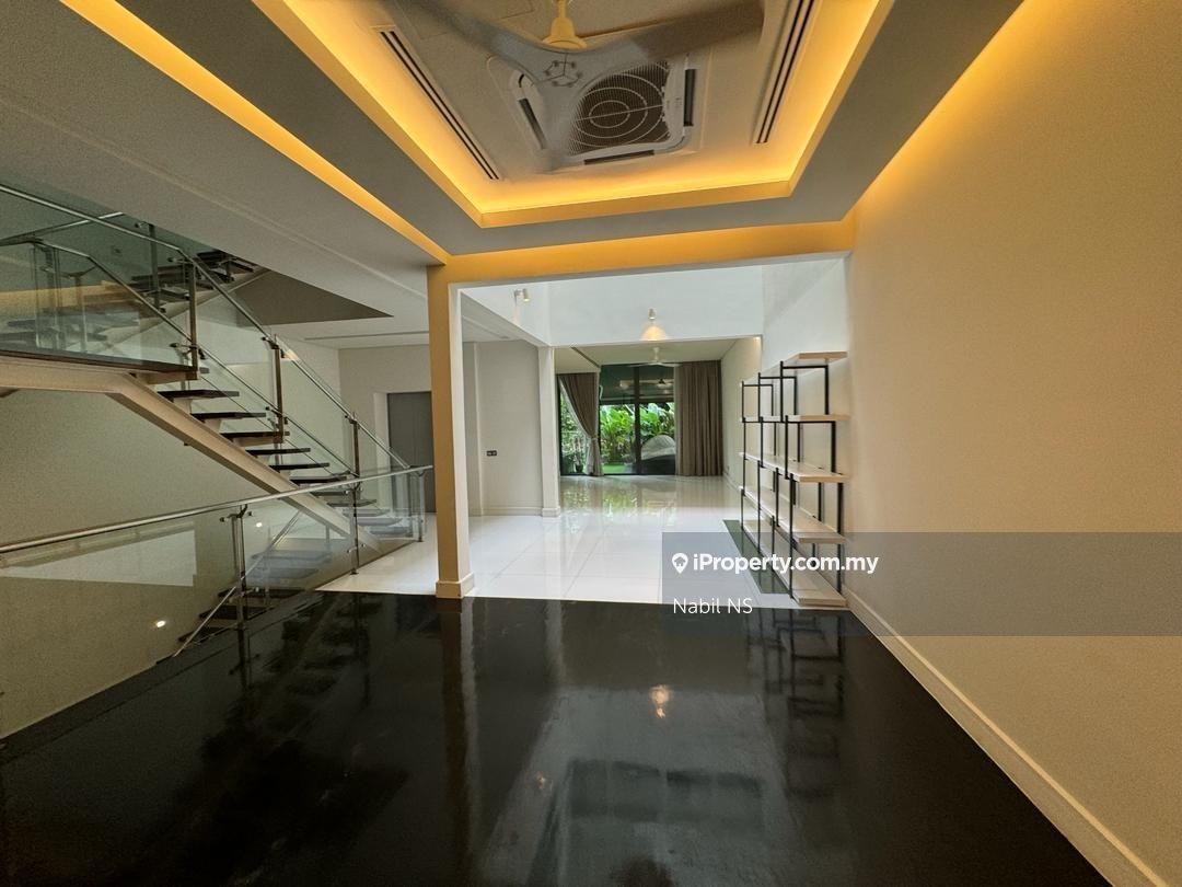 East Residence Exclusive Link Villa Townhouse 6 Bedrooms 7 Bathrooms