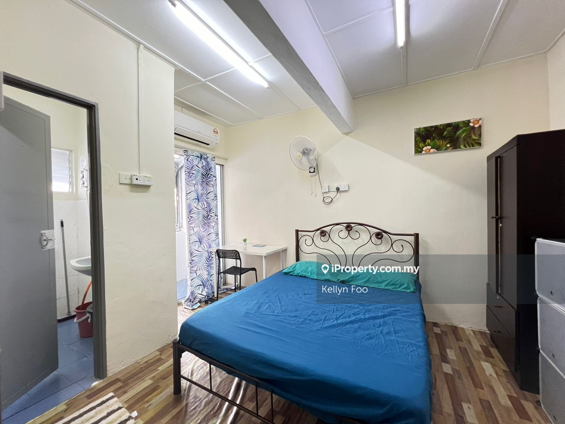 Located in hot area in Melaka, 8 mins to Jonker street