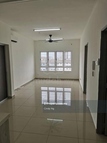 The Edge Condo Renovated with Kitchen cabinet 
