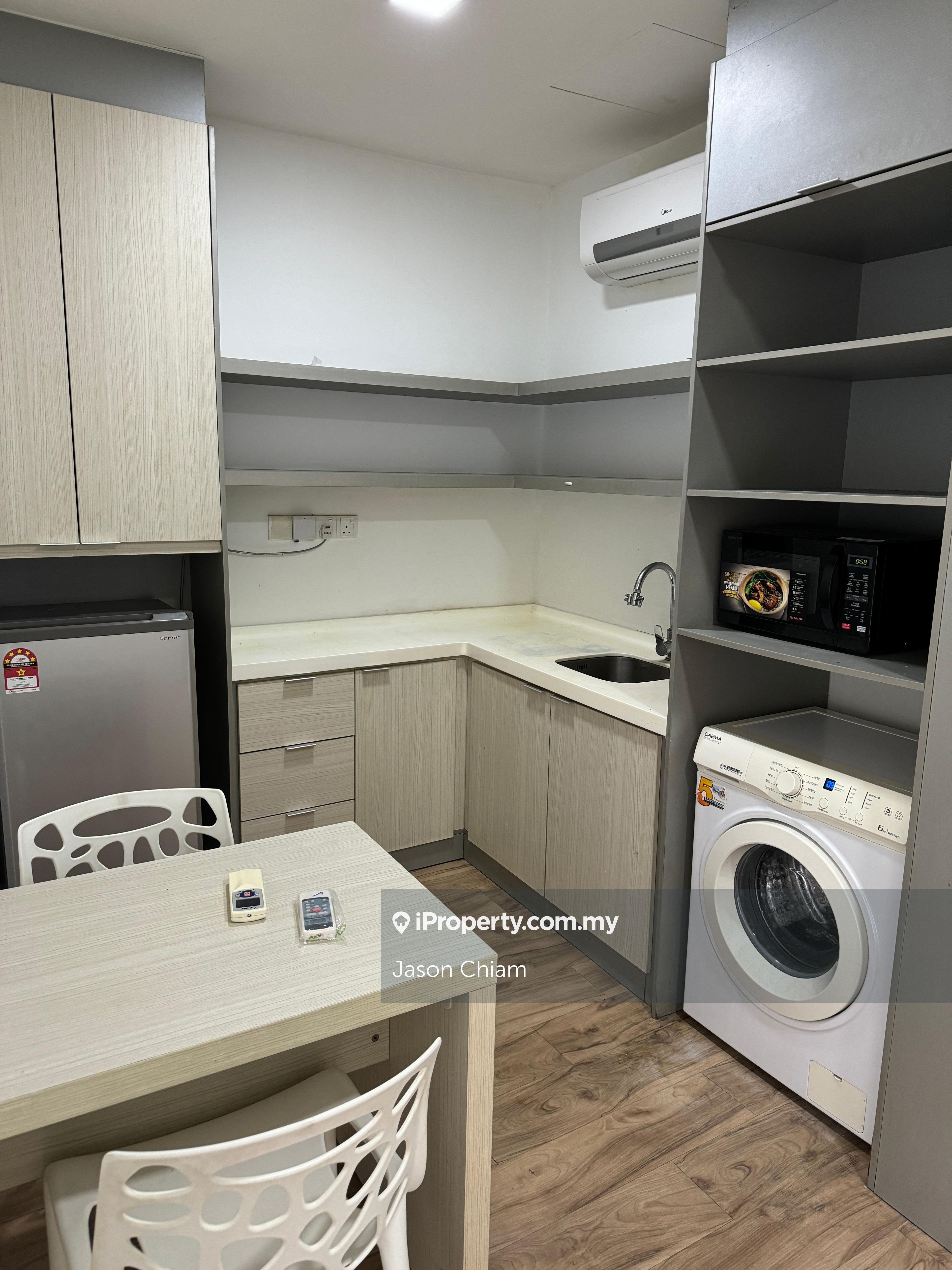 Fully Furnished Studio MRT 2 Bedroom