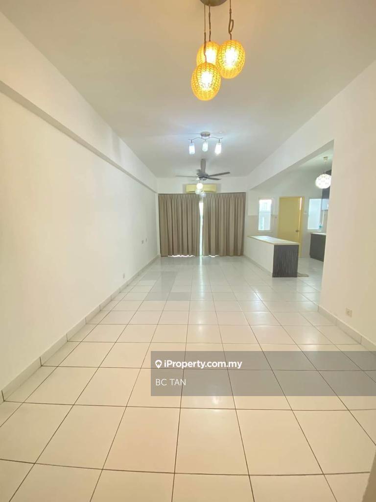 Below market for sale !! Limited 2 carpark!!