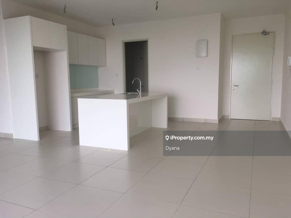 For Sale:  Partially Furnished 3 Bedrooms Cristal Serin, Cyberjaya