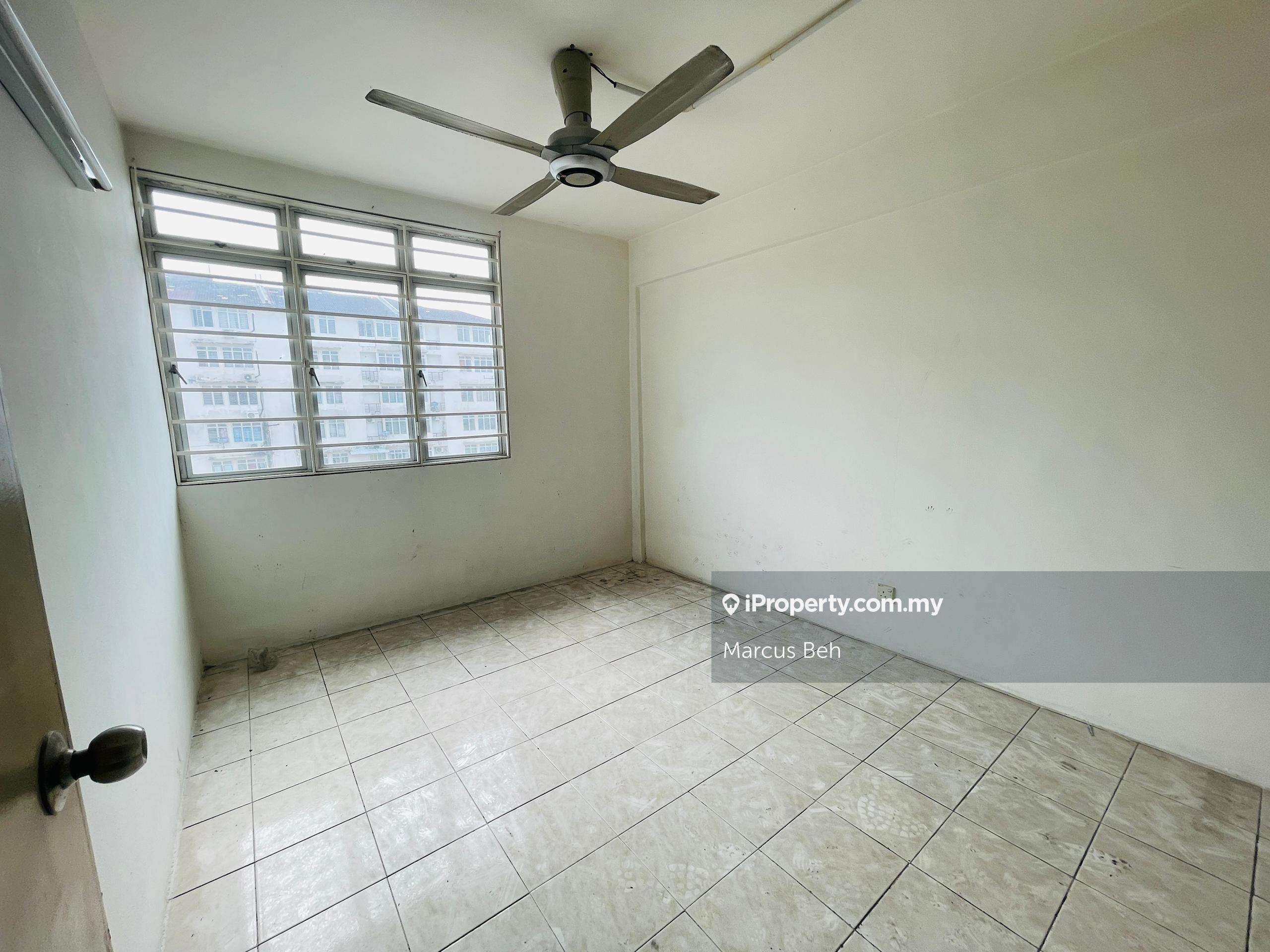 Freehold pangsapuri dengan Lift - tingkat 4 - Bersih 