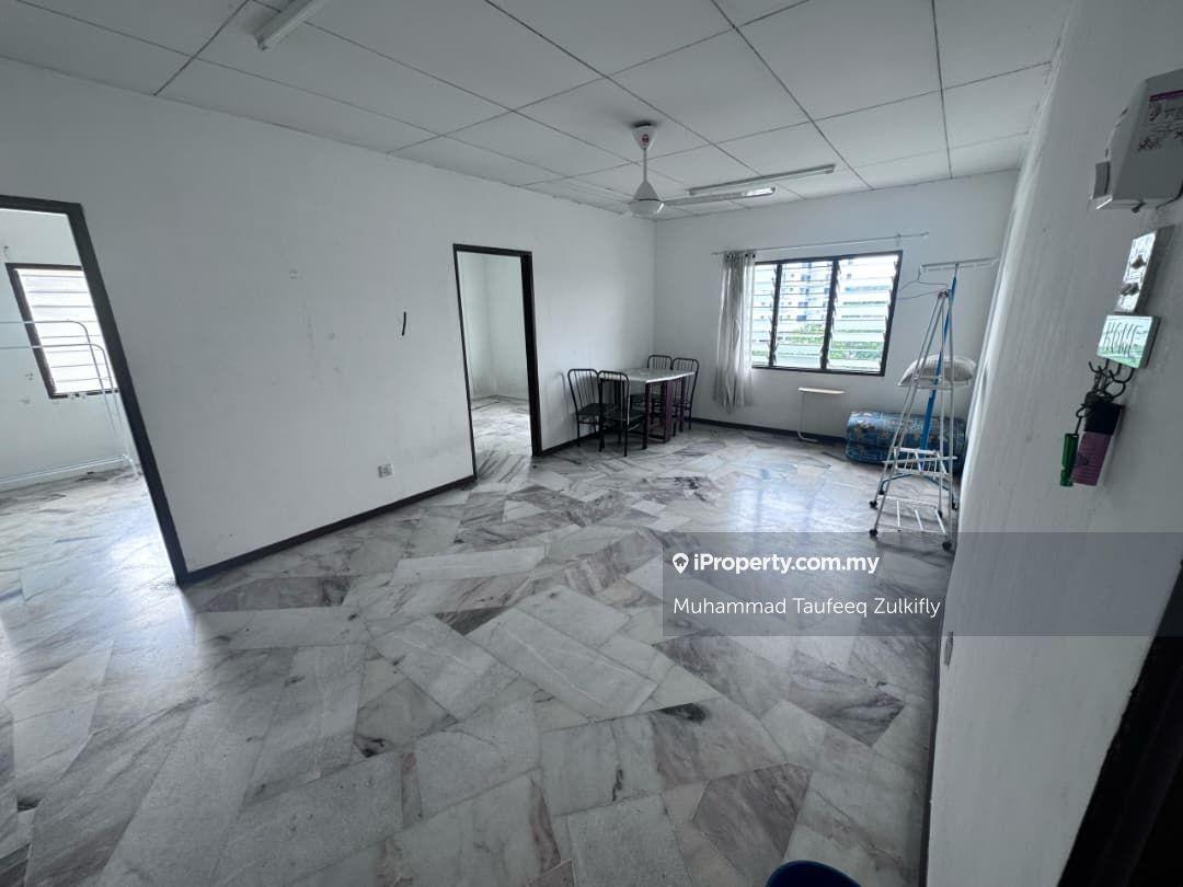 Basic Unit With table Top Flat Pkns Seksyen 7 Shah Alam, Walk Up Apart