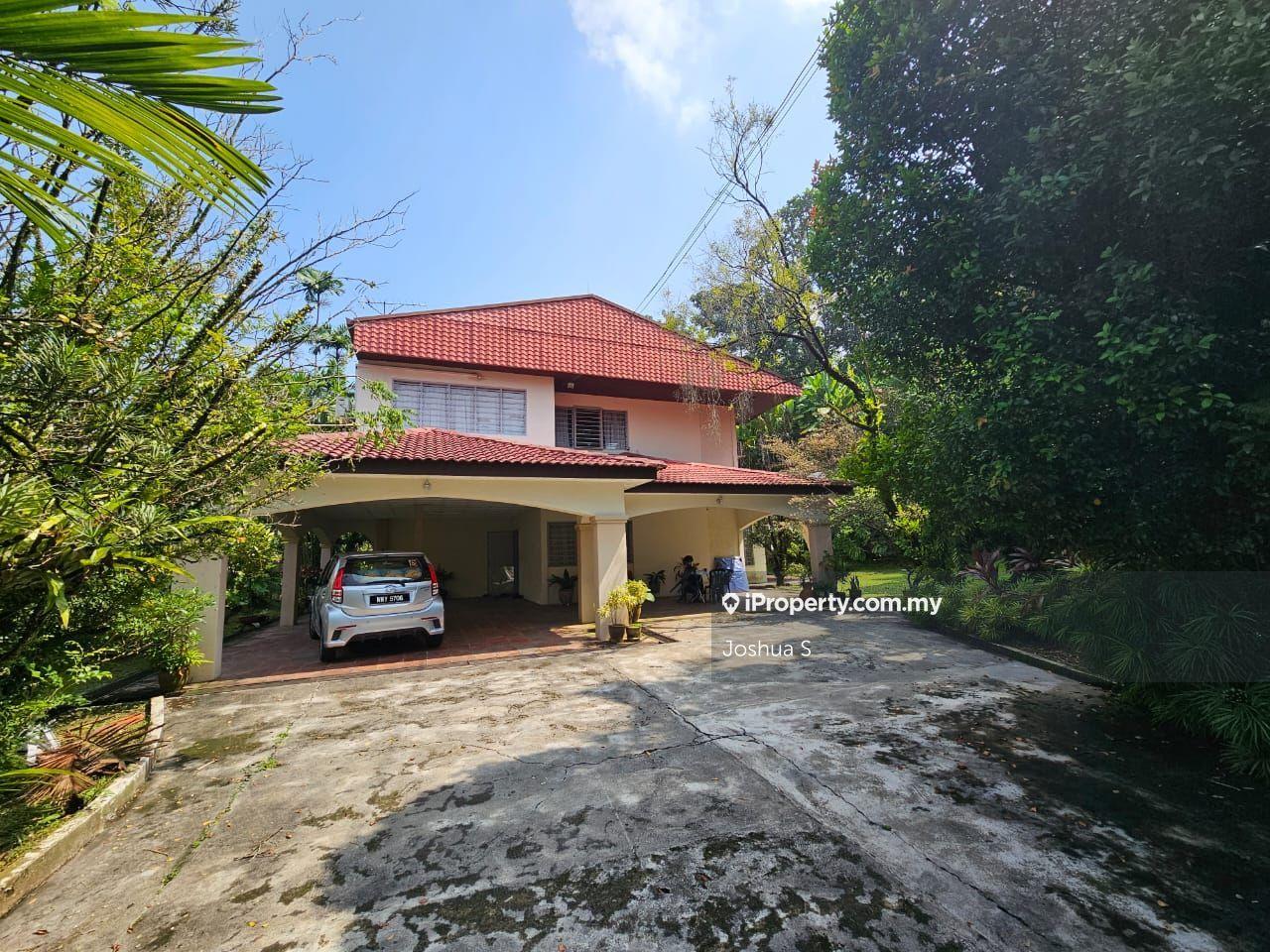 2 Storey Bungalow with large land on a private quiet street