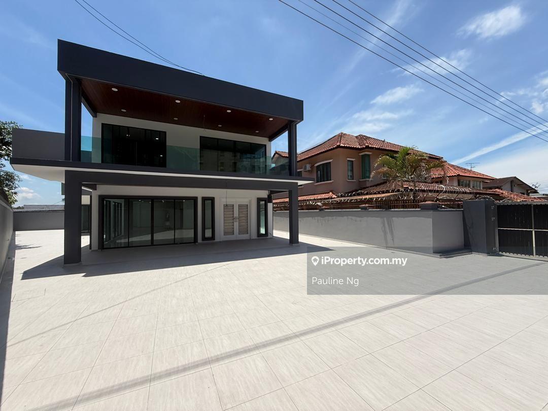 Taman Kebun Teh @ JB Town double storey corner bungalow for sale 