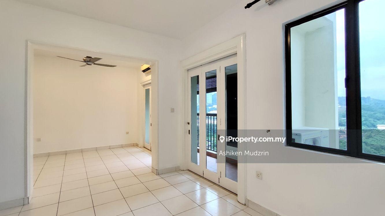 Newly Paint & High Floor: Duplex@Armanee Condominium