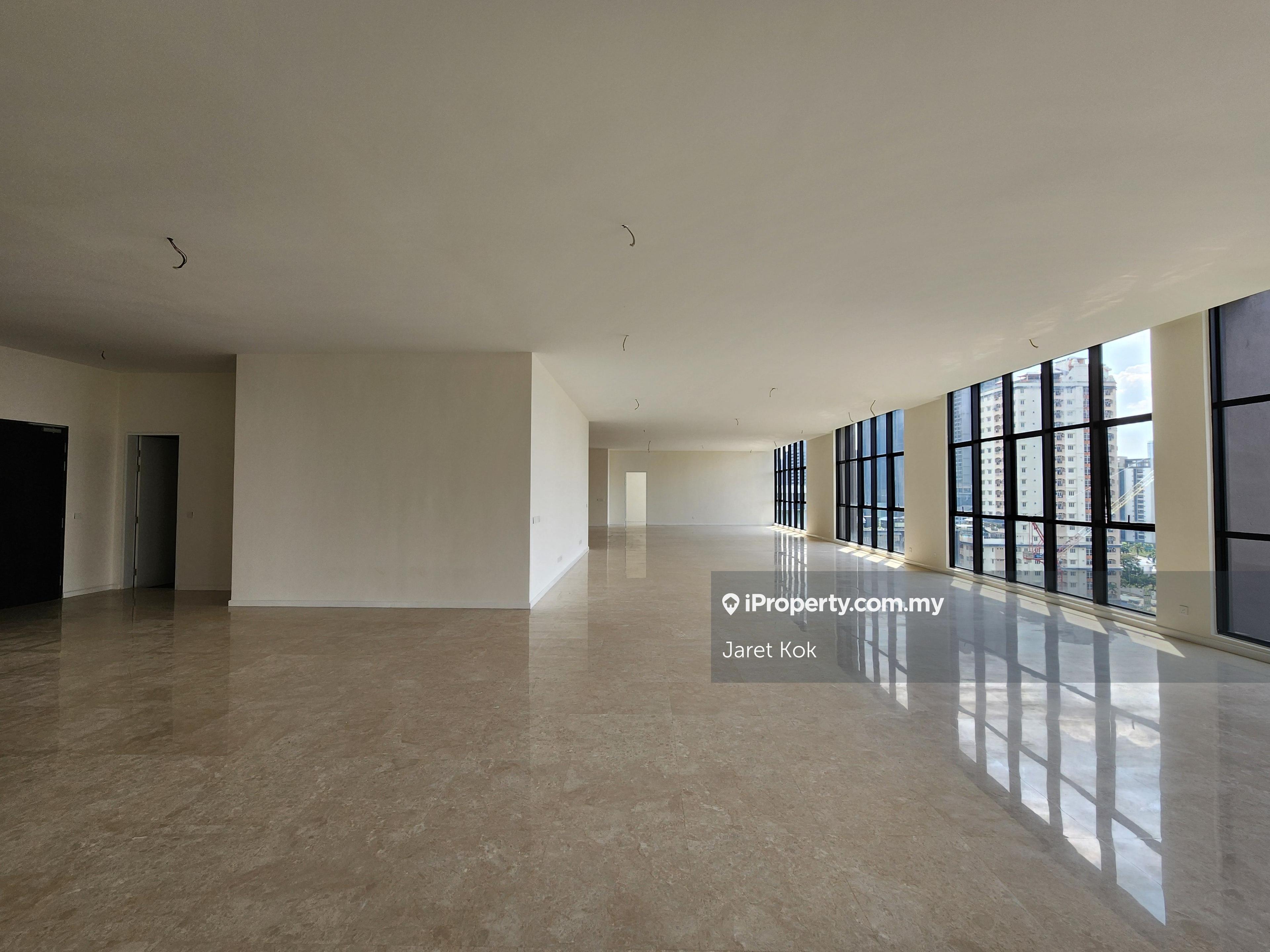 Ultra Luxury Penthouse with Onsen Facilities, Duplex Freehold