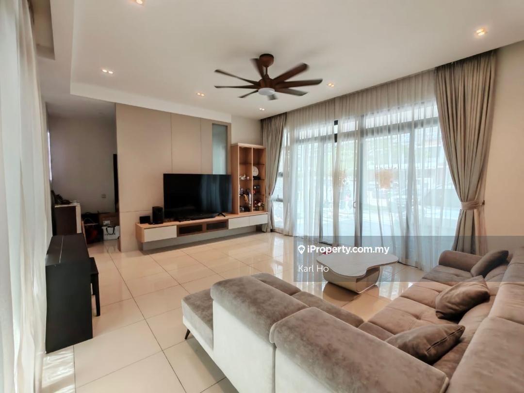 Estuari Garden Iskandar Puteri 2 Storey Superlink Terrace House