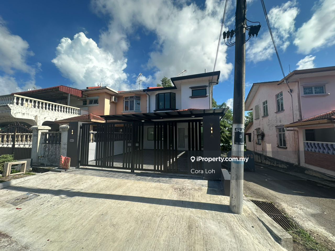 Pengerang @ Desaru Renovated Double Storey Terrace House End Lot