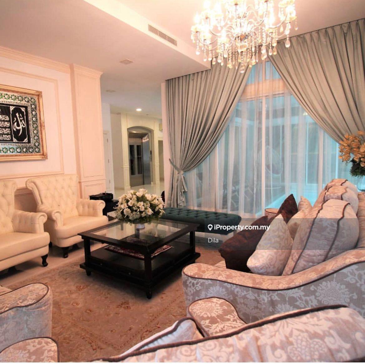Spacious Semi-D for sale