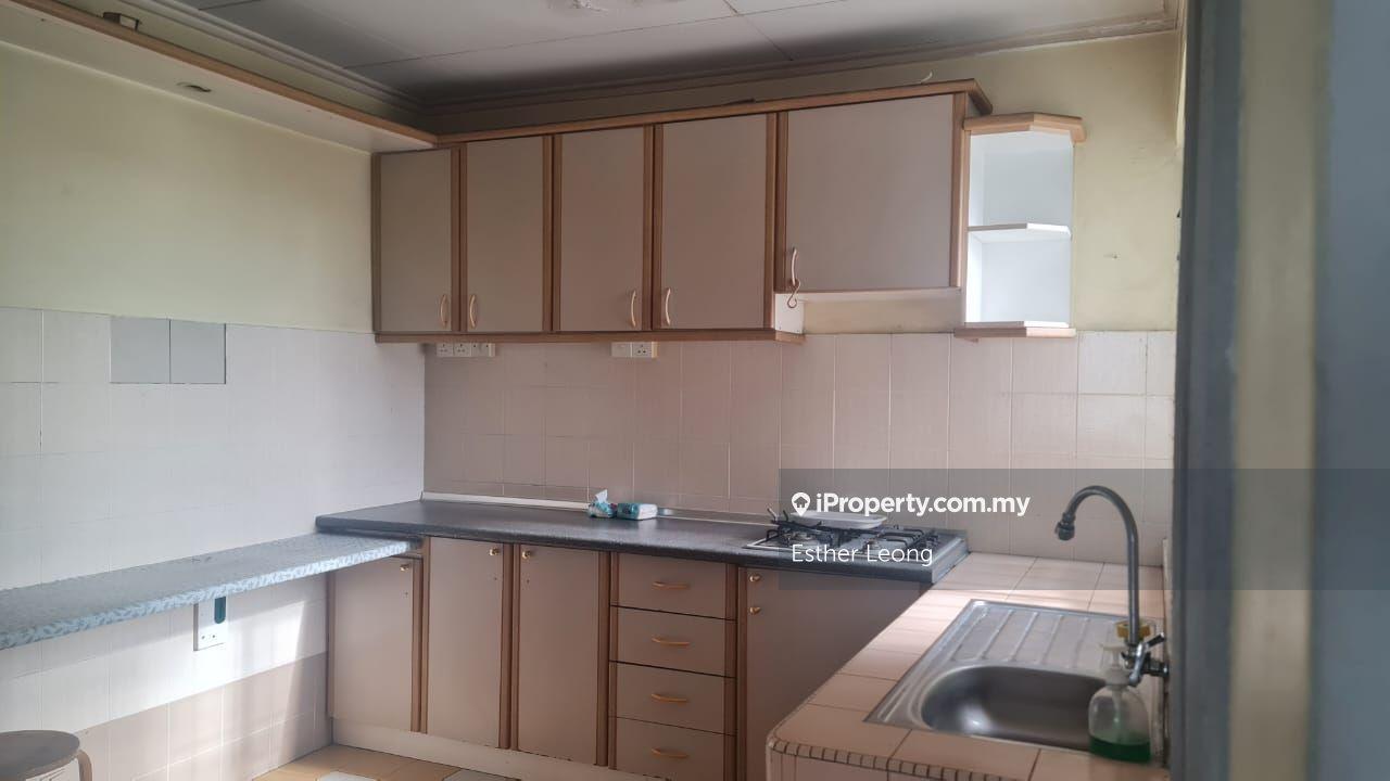 Arcardia Apartment is located in the prime area of Subang Jaya.