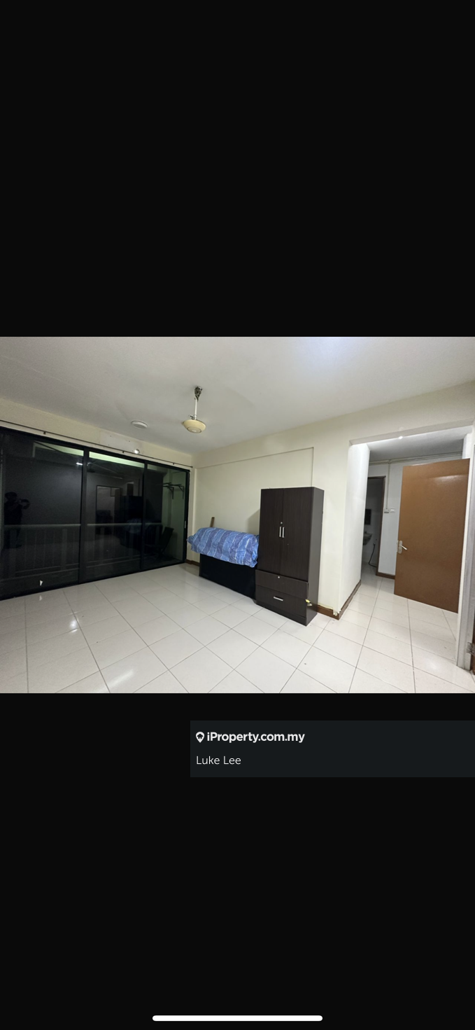 5 rooms apartment at Cyberia cyberjaya for sell good rental demand