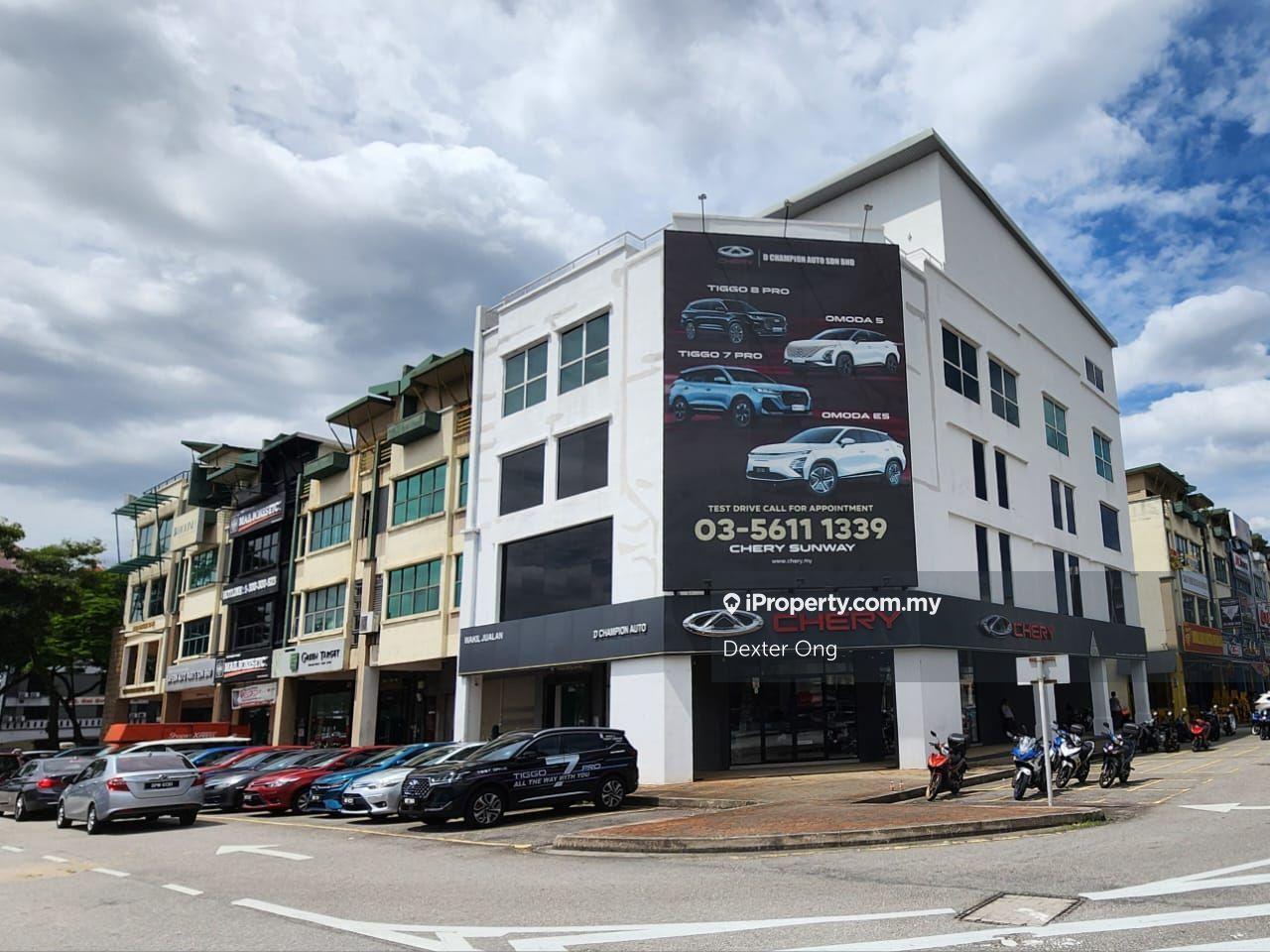 Sunway Mentari Facing Main road Corner Unit 4 sty Shop lot for sell 