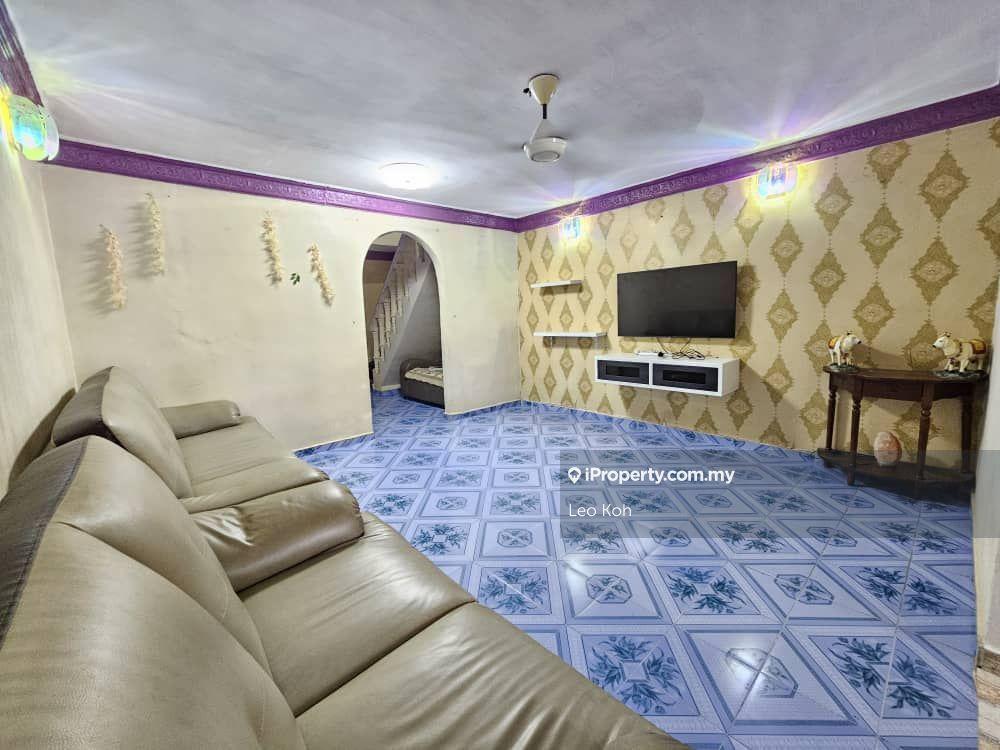 Partial Furnished Kitchen Extended Kitchen Table Top Near Mrt Station