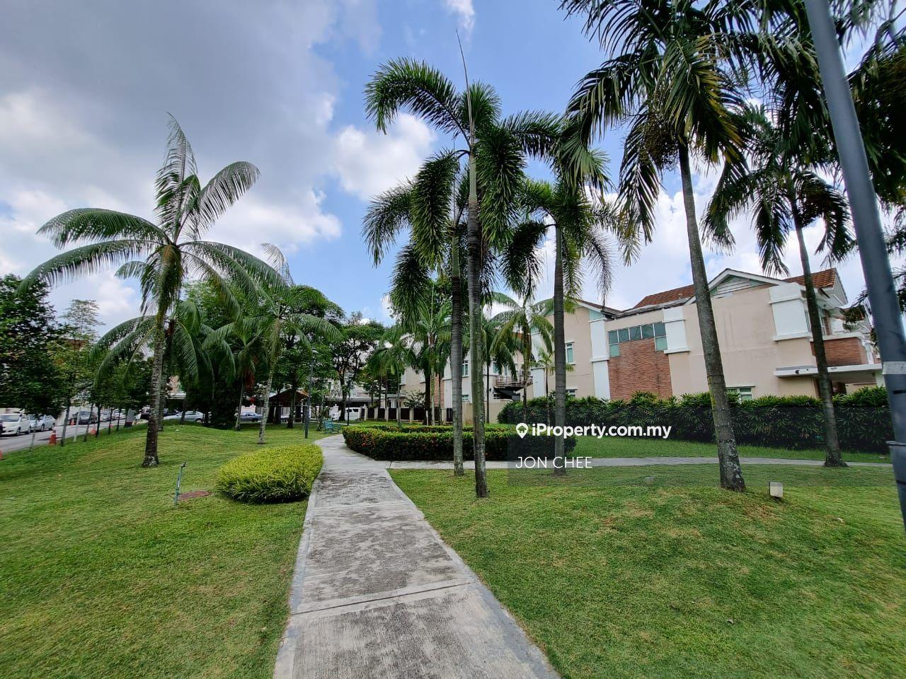 Levenue Corner house for sale