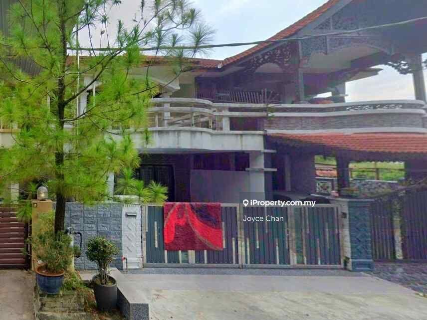 2 Storey Terrace House - 5 min to Econsave Jawi