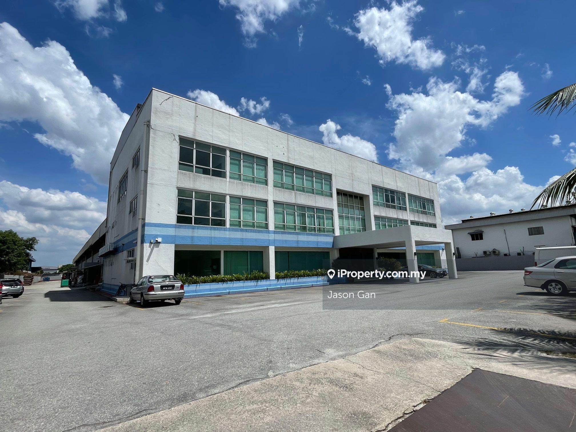 Detached factory for sale in Bandar Puchong hot area!