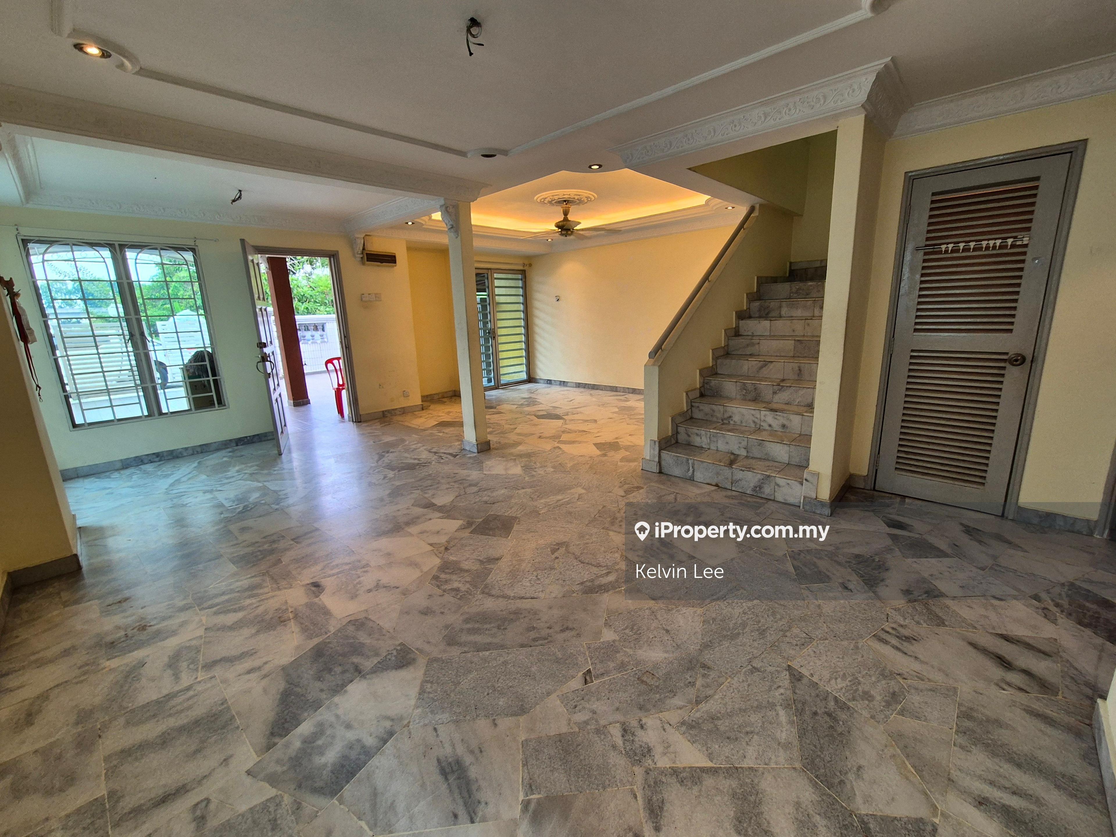Terrace house for Sale